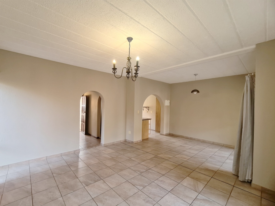 To Let 2 Bedroom Property for Rent in Ifafi North West